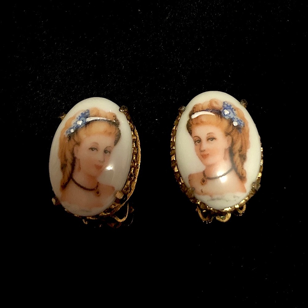 Limoges France hand painted vintage clip on.
